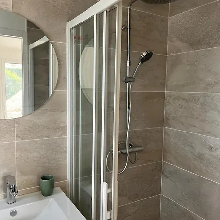 Neuf Avec Terasse Jardin Apartament *
